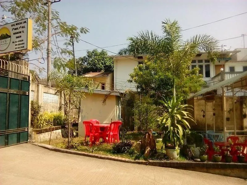 The Rock Villa Yangon 2*,