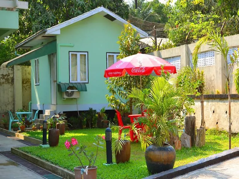 The Rock Villa Yangon 2*,